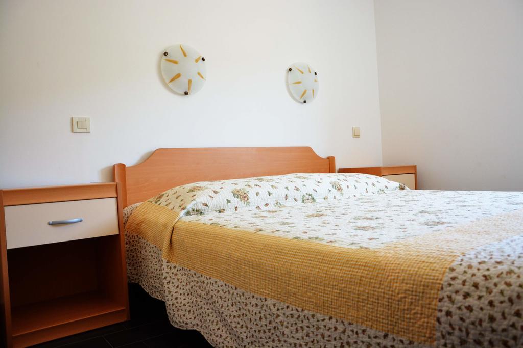 Apartments Buturi Soline (Dalmatia) Exterior foto