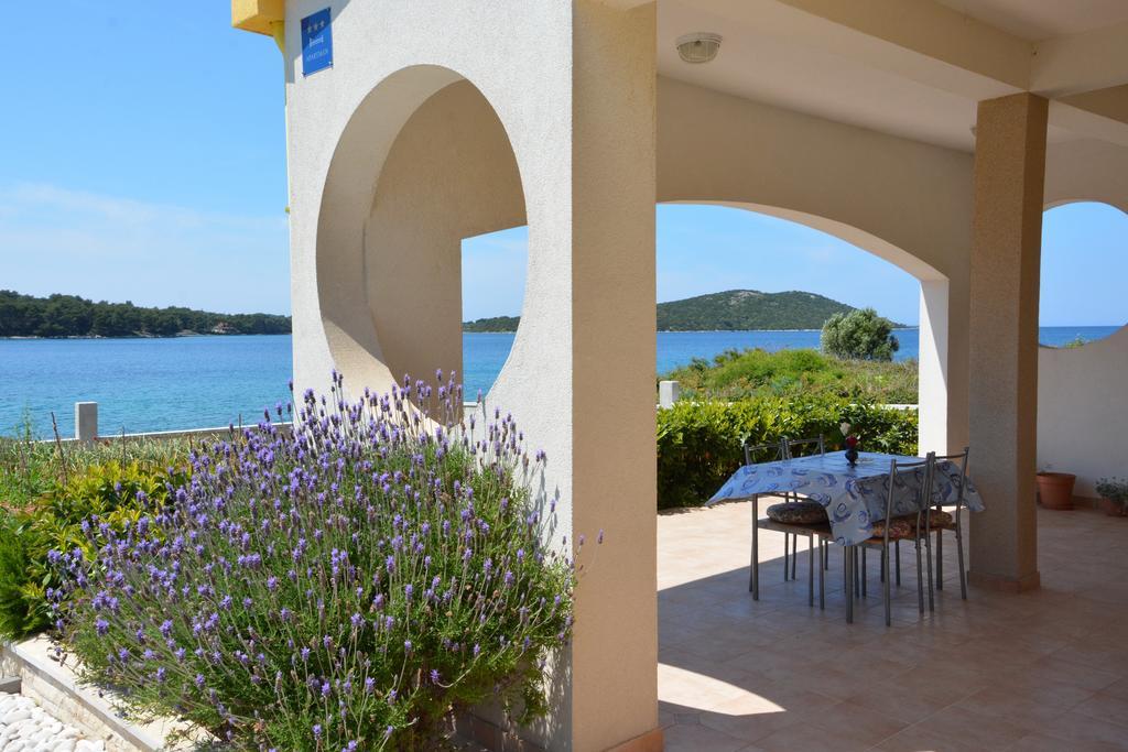 Apartments Buturi Soline (Dalmatia) Exterior foto